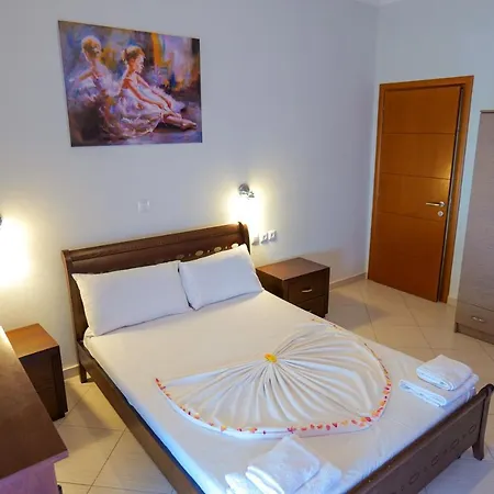 Guest house Chris Ksamil