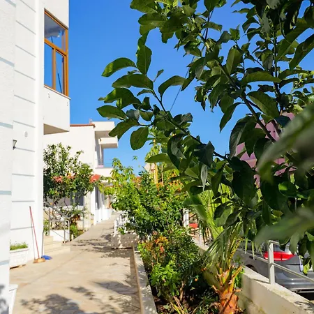 Chris Guest house Ksamil