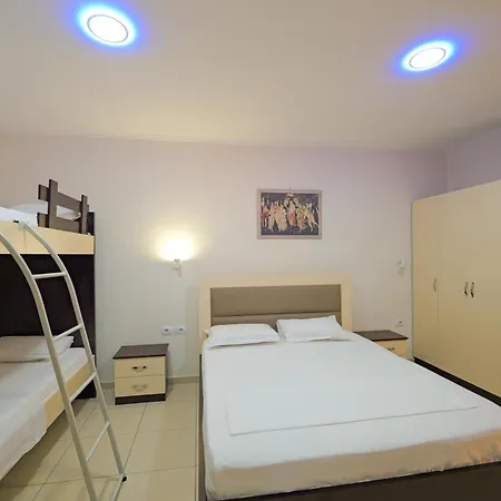 Chris Guest house 3*