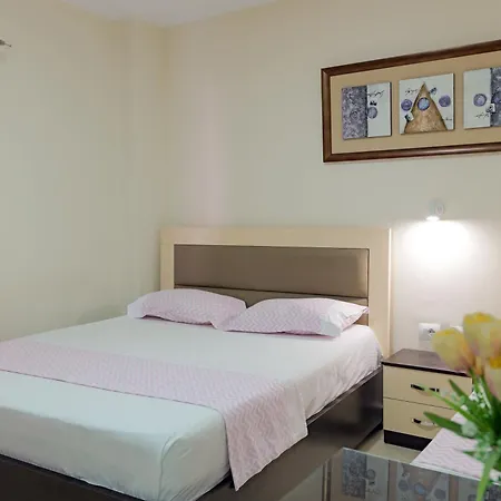 Guest house Chris 3*