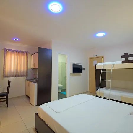 Guest house Chris 3*