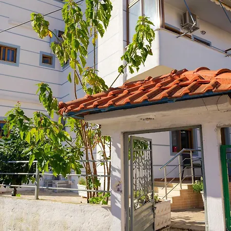 Chris Guest house 3*
