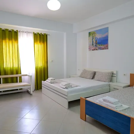 Casa de hóspedes Chris Ksamil