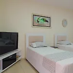 Chris Πανσιόν 3*