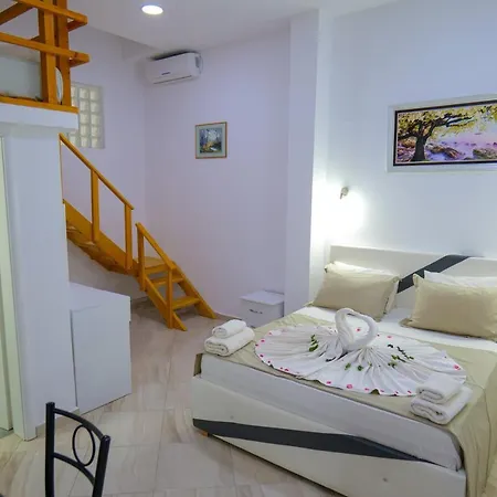 Chris Guest house